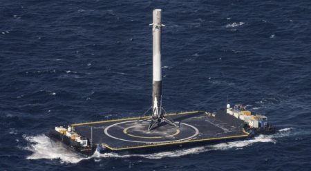 SpaceX, ikinci Falcon 9 roketini fırlattı SpaceX, ikinci Falcon 9 roketini fırlattı