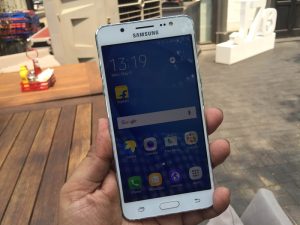 Samsung Galaxy J5 2016 İnceleme Samsung Galaxy J5 2016 İnceleme