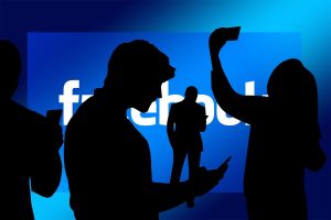 Alman mahkemesi: Facebook “tüketici verilerini” paylaşıyor Alman mahkemesi: Facebook "tüketici verilerini" paylaşıyor